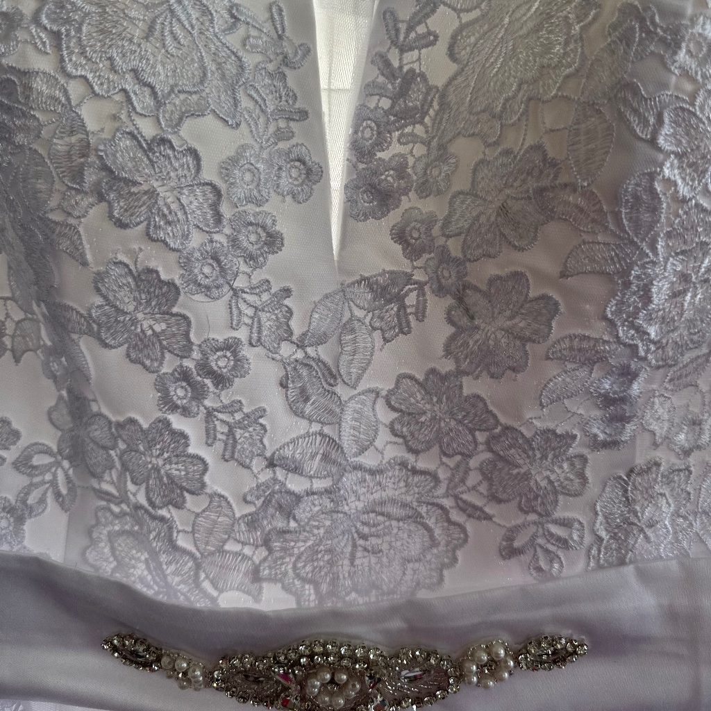Brand New Wedding Dress Size 20 275